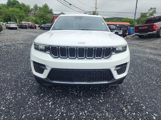 2024 Jeep Grand Cherokee GRAND CHEROKEE LAREDO X 4X4