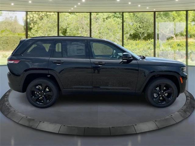 2024 Jeep Grand Cherokee GRAND CHEROKEE LIMITED 4X4