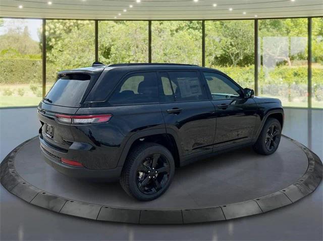 2024 Jeep Grand Cherokee GRAND CHEROKEE LIMITED 4X4