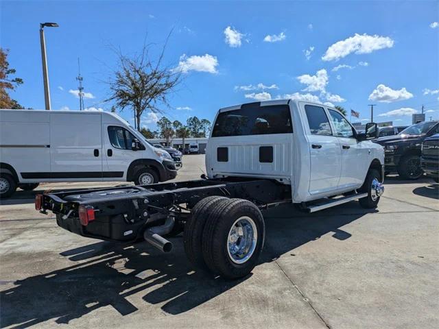 2024 RAM Ram 3500 Chassis Cab RAM 3500 TRADESMAN CREW CAB CHASSIS 4X4 60 CA