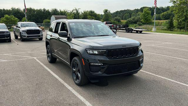 2024 Jeep Grand Cherokee GRAND CHEROKEE LIMITED 4X4