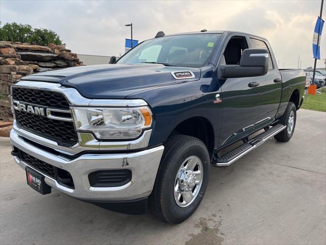 2024 RAM Ram 2500 RAM 2500 TRADESMAN CREW CAB 4X4 64 BOX