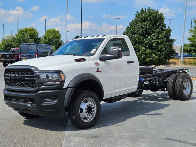 2024 RAM Ram 5500 Chassis Cab RAM 5500 TRADESMAN CHASSIS REGULAR CAB 4X4 84 CA