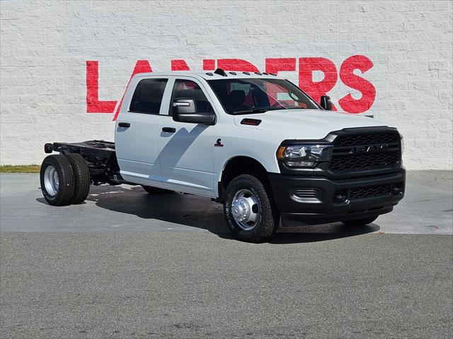 2024 RAM Ram 3500 Chassis Cab RAM 3500 TRADESMAN CREW CAB CHASSIS 4X4 60 CA