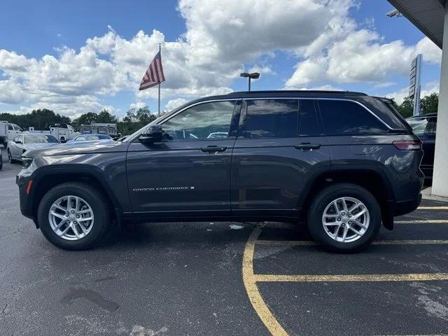 2024 Jeep Grand Cherokee GRAND CHEROKEE LAREDO X 4X4