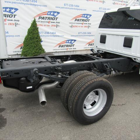 2024 RAM Ram 3500 Chassis Cab RAM 3500 TRADESMAN CREW CAB CHASSIS 4X4 60 CA