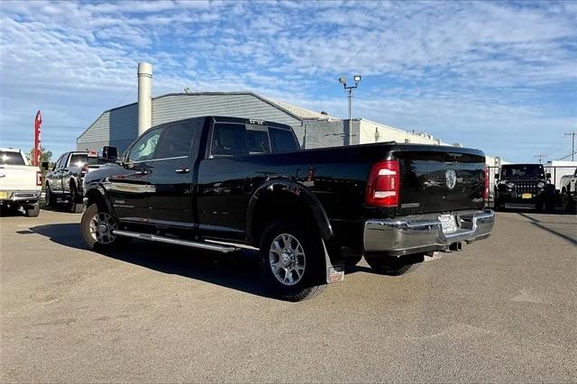 2020 RAM 3500 Laramie Crew Cab 4x4 8 Box