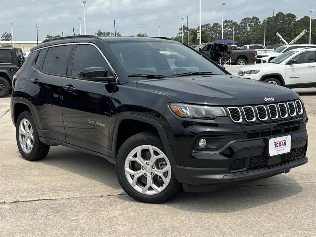 2024 Jeep Compass COMPASS LATITUDE 4X4