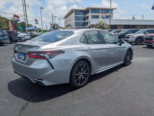 2022 Toyota Camry SE