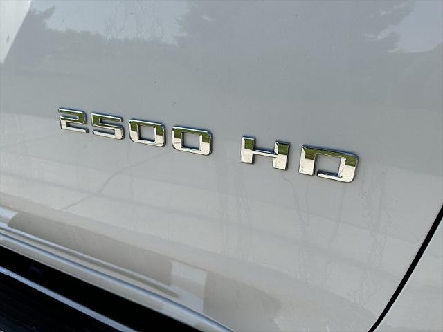 2023 Chevrolet Silverado 2500HD 4WD Crew Cab Standard Bed LTZ