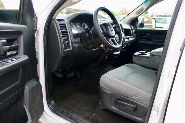2017 Ram 3500 Tradesman Crew Cab 4x4 6'4" Box