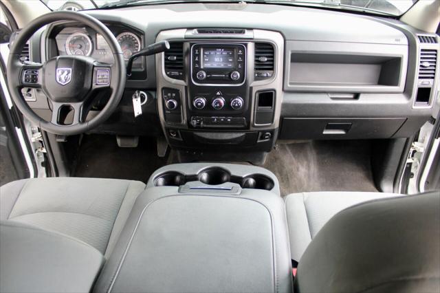 2017 Ram 3500 Tradesman Crew Cab 4x4 6'4" Box