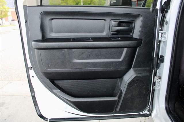 2017 Ram 3500 Tradesman Crew Cab 4x4 6'4" Box