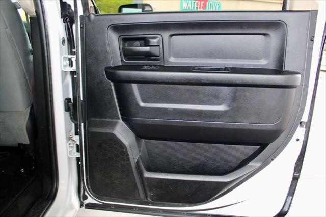 2017 Ram 3500 Tradesman Crew Cab 4x4 6'4" Box