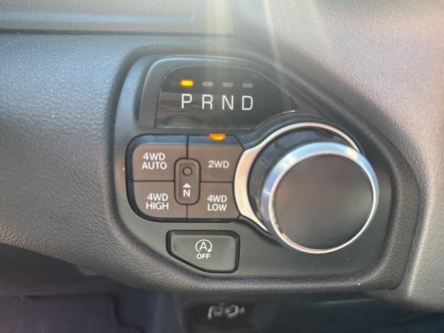 2021 Ram 1500 Big Horn Crew Cab 4x4 5'7" Box