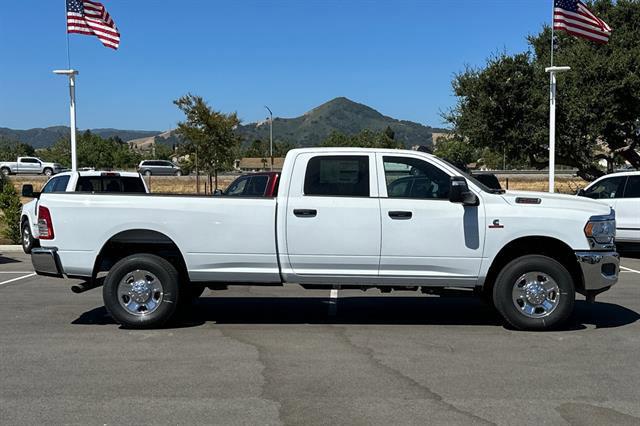 2024 RAM Ram 2500 RAM 2500 TRADESMAN CREW CAB 4X4 8 BOX