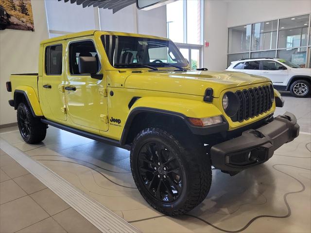 2024 Jeep Gladiator GLADIATOR NIGHTHAWK 4X4