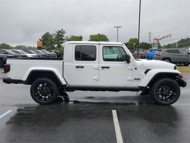 2024 Jeep Gladiator GLADIATOR NIGHTHAWK 4X4