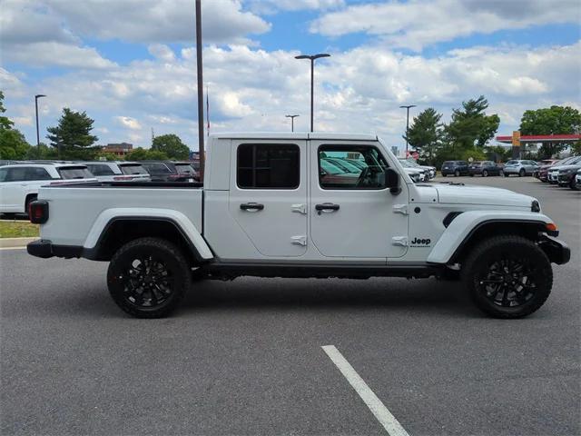 2024 Jeep Gladiator GLADIATOR NIGHTHAWK 4X4