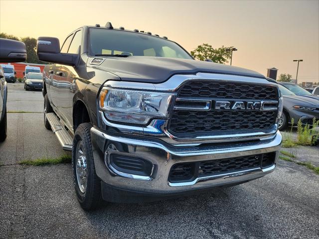 2024 RAM Ram 2500 RAM 2500 TRADESMAN CREW CAB 4X4 64 BOX