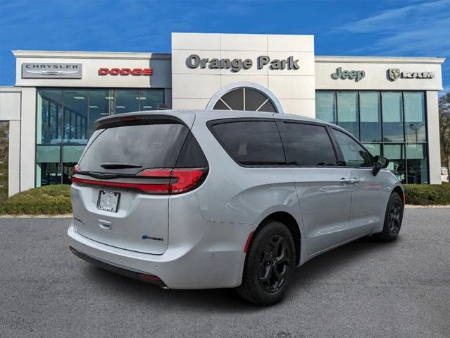 2024 Chrysler Pacifica Hybrid PACIFICA PLUG-IN HYBRID S APPEARANCE