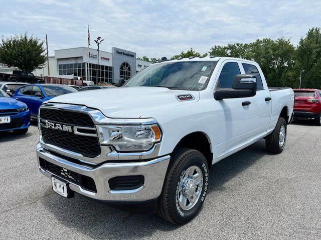 2024 RAM Ram 2500 RAM 2500 TRADESMAN CREW CAB 4X4 64 BOX