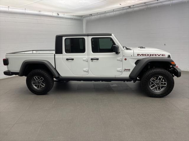 2024 Jeep Gladiator GLADIATOR MOJAVE 4X4