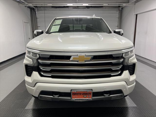 2022 Chevrolet Silverado 1500 4WD Crew Cab Short Bed High Country