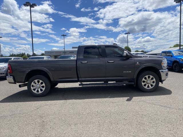 2020 RAM 3500 Laramie Crew Cab 4x4 8 Box