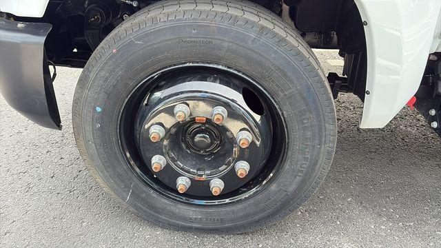 2024 Chevrolet Silverado 6500HD 1WT