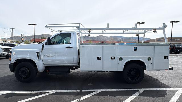 2024 Chevrolet Silverado 6500HD 1WT