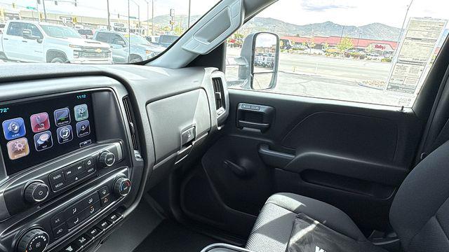 2024 Chevrolet Silverado 6500HD 1WT
