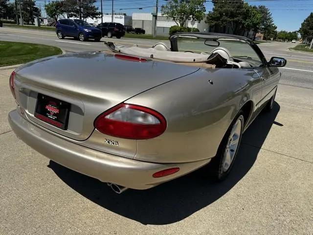 2000 Jaguar XK8 Standard