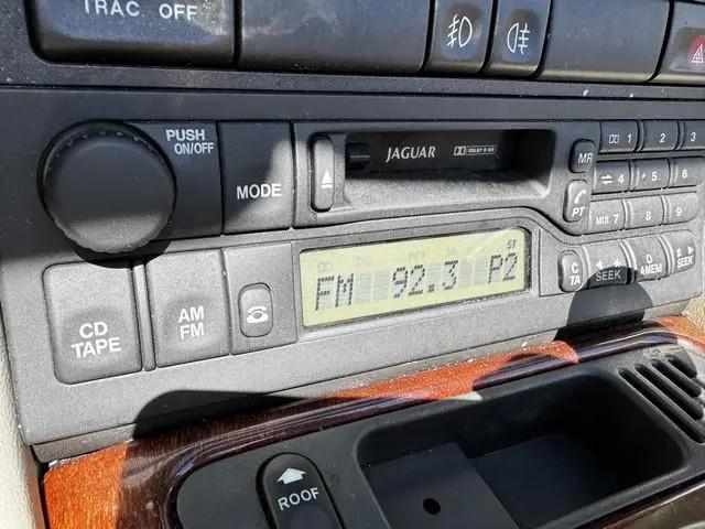 2000 Jaguar XK8 Standard