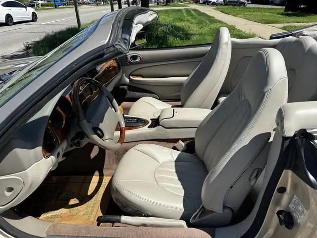 2000 Jaguar XK8 Standard