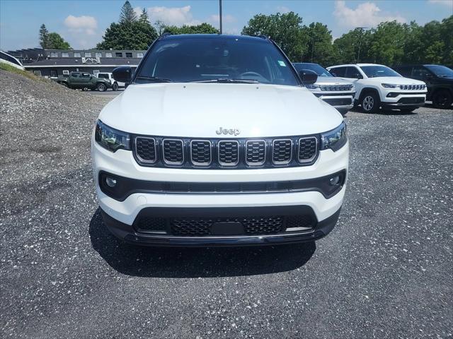 2024 Jeep Compass COMPASS LATITUDE 4X4