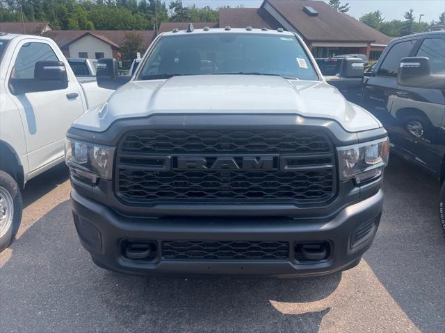 2024 RAM Ram 3500 RAM 3500 TRADESMAN REGULAR CAB 4X4 8 BOX