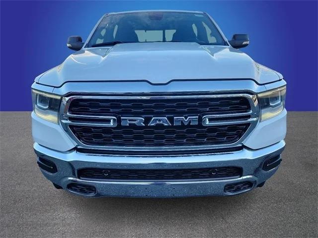 2022 RAM 1500 Big Horn Crew Cab 4x4 64 Box