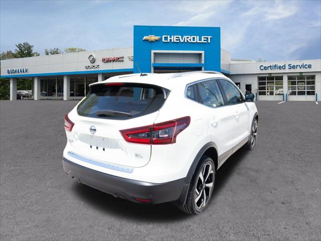 2022 Nissan Rogue Sport SL FWD Xtronic CVT