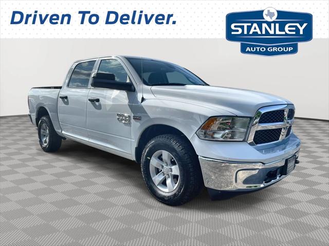 2024 RAM Ram 1500 Classic RAM 1500 CLASSIC TRADESMAN CREW CAB 4X4 57 BOX