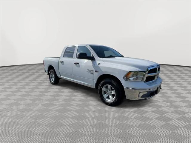 2024 RAM Ram 1500 Classic RAM 1500 CLASSIC TRADESMAN CREW CAB 4X4 57 BOX