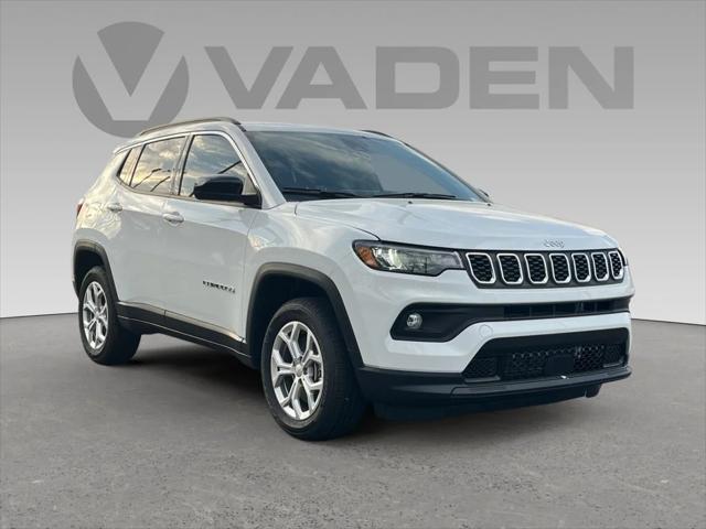 2024 Jeep Compass COMPASS LATITUDE 4X4