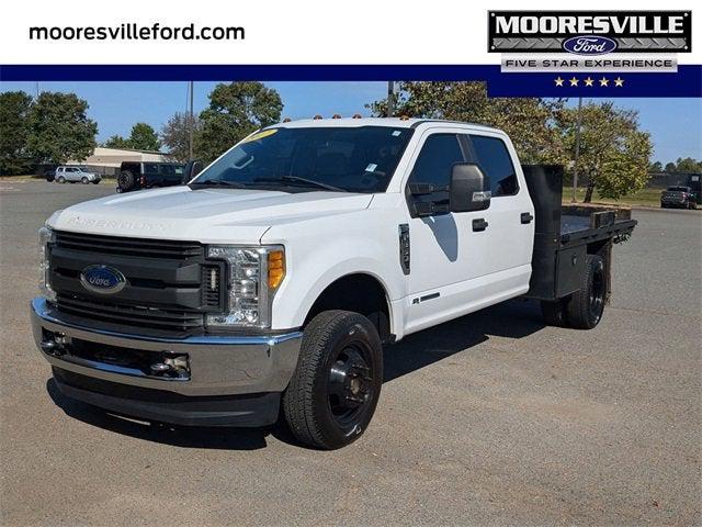 2017 Ford F-350 Chassis XL