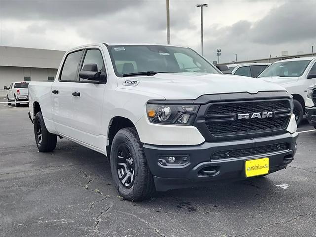 2023 RAM Ram 1500 RAM 1500 TRADESMAN CREW CAB 4X4 64 BOX