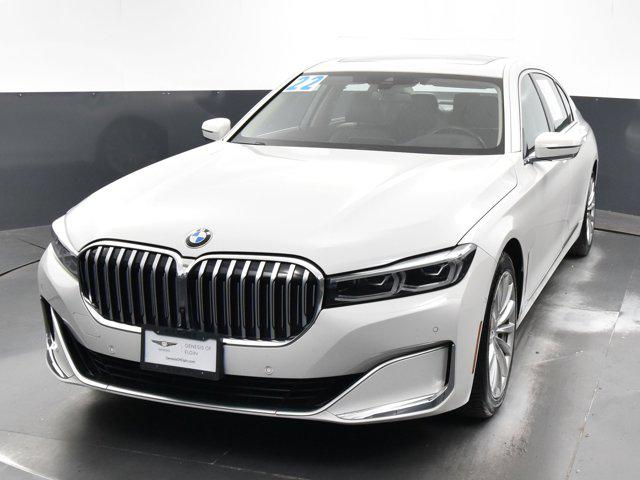 2022 BMW 740