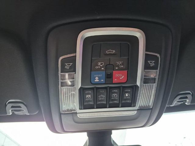 2019 Ram 1500 Laramie Crew Cab 4x4 5'7" Box