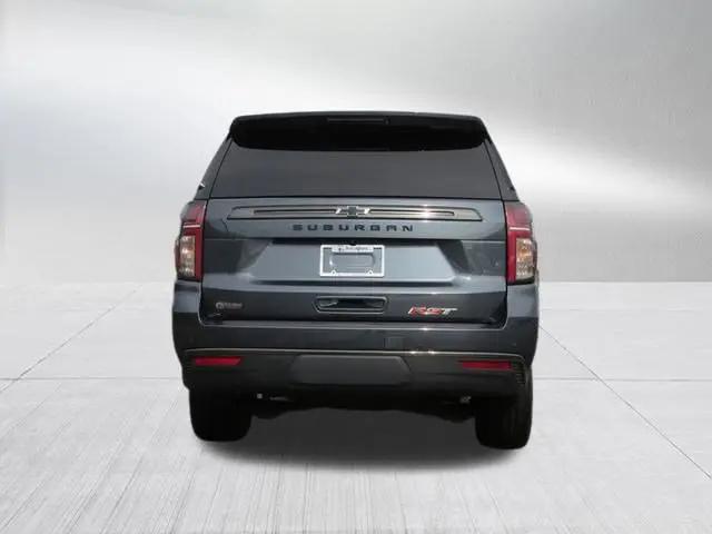 2021 Chevrolet Suburban 4WD RST
