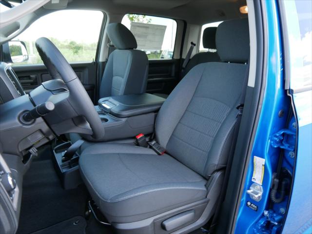 2024 RAM Ram 1500 Classic RAM 1500 CLASSIC TRADESMAN CREW CAB 4X4 57 BOX