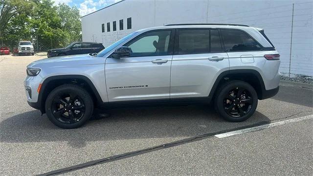 2024 Jeep Grand Cherokee GRAND CHEROKEE LIMITED 4X4