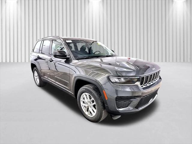 2024 Jeep Grand Cherokee GRAND CHEROKEE LAREDO X 4X4